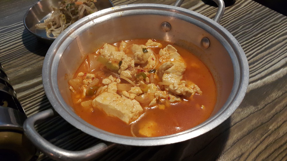 <인천 중구 인현동 \"인천야시장\"> 철판 야식주점. 아삭아삭한 신김치삼겹살 작업 사진 9