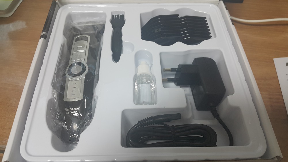 <바비온 전문가용 이발기 사용후기(SBC-650)> 실제로 삭발한 후기. 작업 사진 2