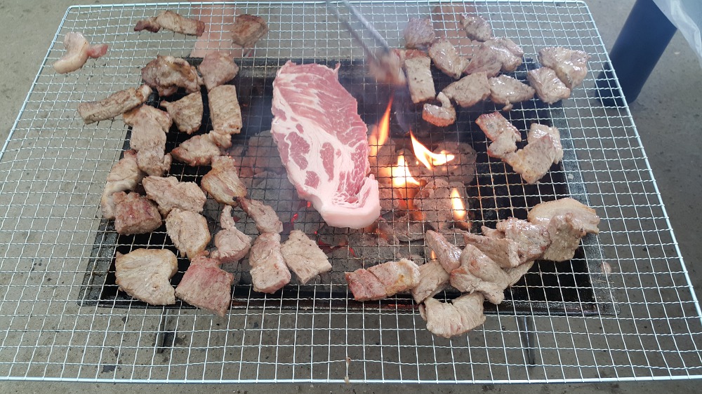 <팔공산 미나리 청유농원 \"내년에 뿌릴 미나리 키우기\"> 노지 논에 미나리 키우기 작업 사진 6
