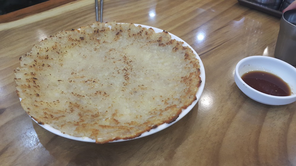 <부산 동래구 사직동 \"소문난춘천막국수\"> 맛이 자극적이지 않고 깔끔해서 괜찮았던 물막국수 작업 사진 5
