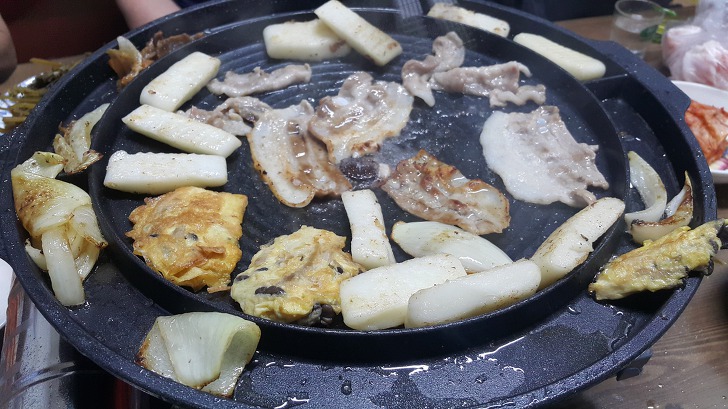 <울릉도 3박 4일 1부> 울릉도에서 먹은 맛있는 밥과 방파제앞 낚시. 면민 체육대회 참가. 작업 사진 9