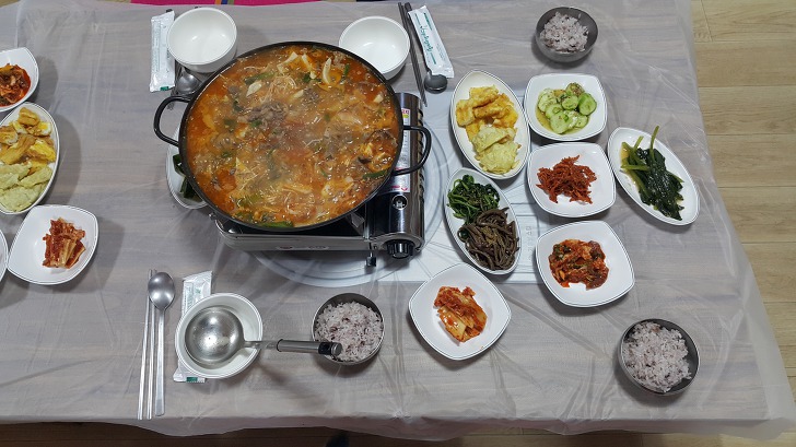 <울릉도 3박 4일 1부> 울릉도에서 먹은 맛있는 밥과 방파제앞 낚시. 면민 체육대회 참가. 작업 사진 13