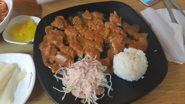 <대구 수성 두산동 \"망향비빔국수\"> 야밤에 국수 먹으러 나왔습니다. 작업 사진 7