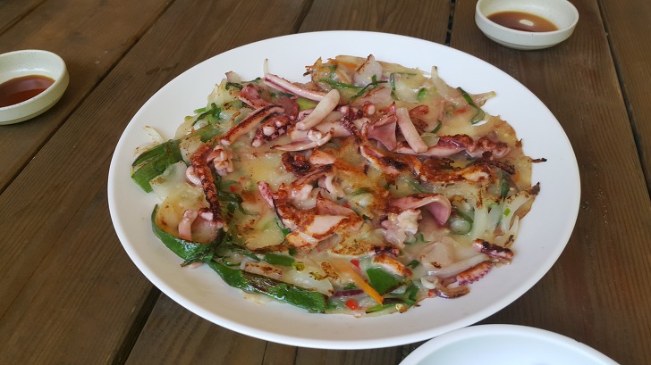 <울릉도 나리분지 \"야영장식당\"> 산채비빔밥, 오징어전 먹으러 다시 왔습니다. 작업 사진 3