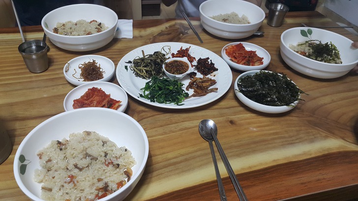 <울릉도 도동 \"보배식당\"> 울릉도 도동 홍합밥 전문식당 작업 사진 6