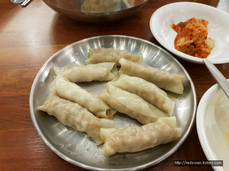 <대구 대백아울렛 \"북촌 손만두\"> 북촌피냉면과 북촌만둣국, 갈비만두 작업 사진 5