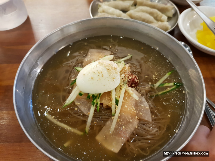 <대구 대백아울렛 \"북촌 손만두\"> 북촌피냉면과 북촌만둣국, 갈비만두 작업 사진 6