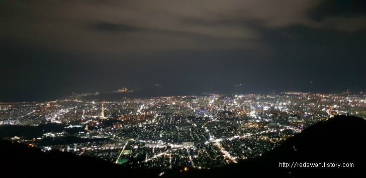 <대구 앞산 야간산행 \"청산유희\"> 왕굴코스 작업 사진 8