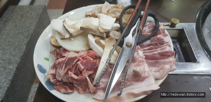 대구 수성구 두산동 부자막창. 저는 막창보다는 갈매기살이 맛있더군요. 작업 사진 7