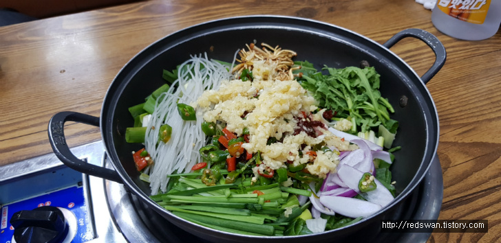 대구 앞산전망대입구 고령촌돼지. 돼지찌개도 석쇠구이도 맛있습니다. 작업 사진 5