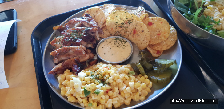 대구대 미즈컨테이너 본점. 오랜만에 먹는데 맛있네요. 작업 사진 7