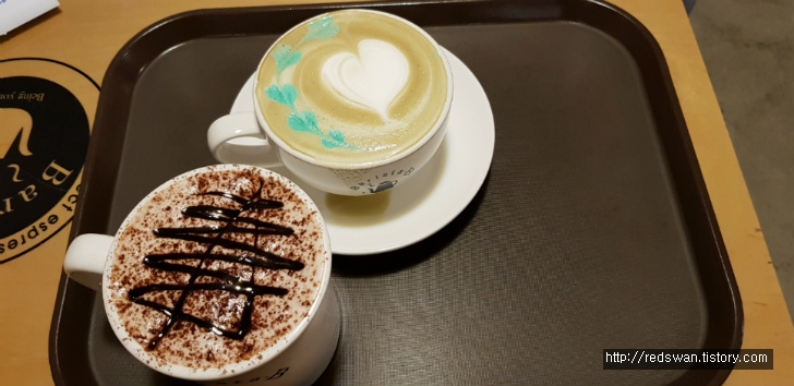 대구 남구 대명동 안지랑네거리 바리스타비. 분위기 괜찮은 안지랑네거리 근처 카페 작업 사진 4