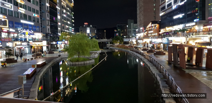 인천 서구 연희동 레드제플린. 맥주 한잔과 함께 고음질 스피커 음악으로 고막 호강 작업 사진 3