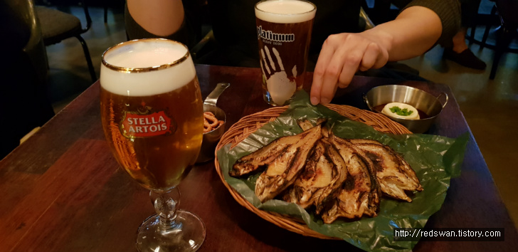 인천 서구 연희동 레드제플린. 맥주 한잔과 함께 고음질 스피커 음악으로 고막 호강 작업 사진 11
