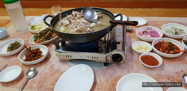 경산 진량읍 현지숲속가든. 옻닭 국물이 진국. 작업 사진 6