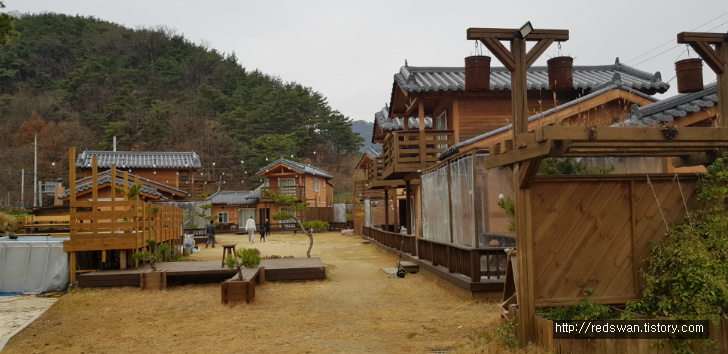 별점 5/5점. 칠곡 가산 목수의집 펜션. 작업 사진 4
