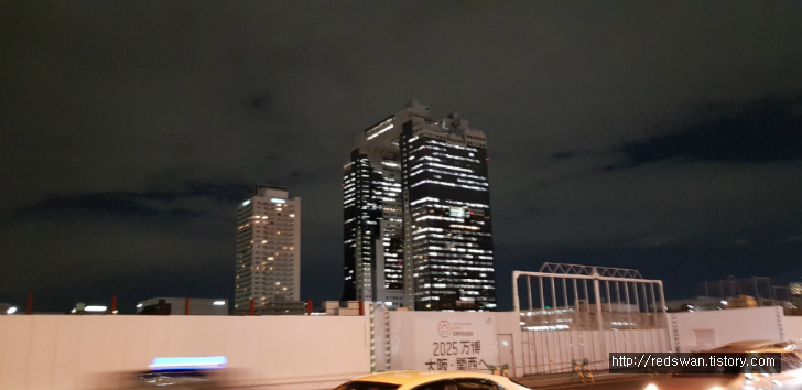 오사카 야경보기 좋은 곳. 우메다 공중정원 작업 사진 2