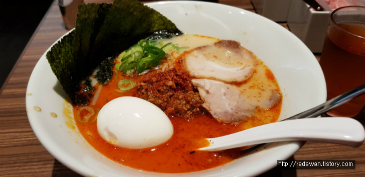 잇푸도 라멘. 라멘보다 교자 만두가 훨씬 맛있네요. 작업 사진 7