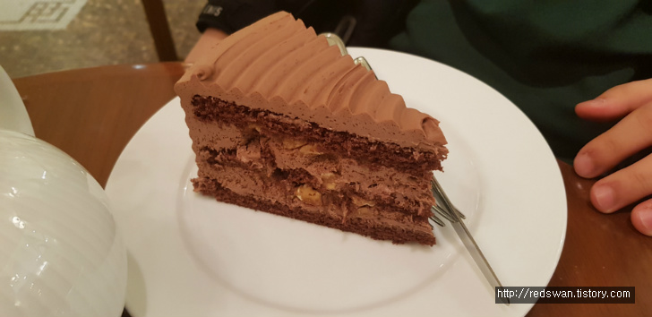케이크가 맛있는 오사카 다이마루 백화점내의 카페 하브스. 작업 사진 12