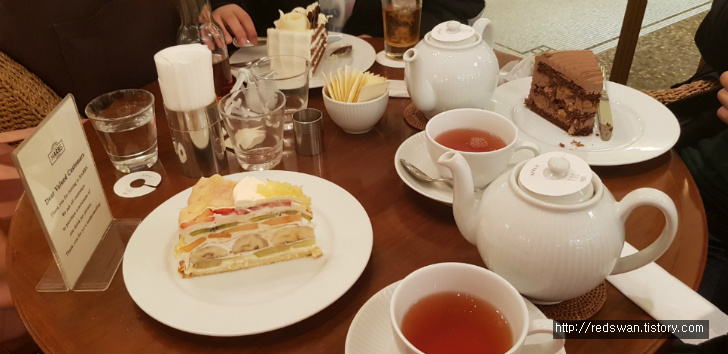 케이크가 맛있는 오사카 다이마루 백화점내의 카페 하브스. 작업 사진 10