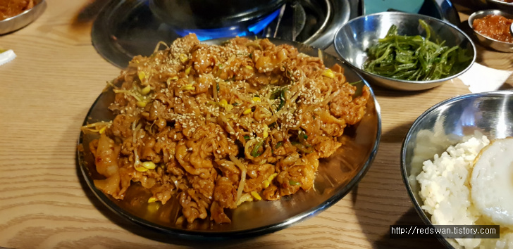 별점 3/5점. 대구대학교 무한폭식 콩나물불고기. 작업 사진 7