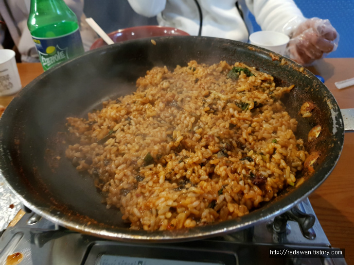 별점 5/5점. 앞산옛날통닭. 통닭도 물냉면도 닭떡볶이도 맛납니다. 작업 사진 11