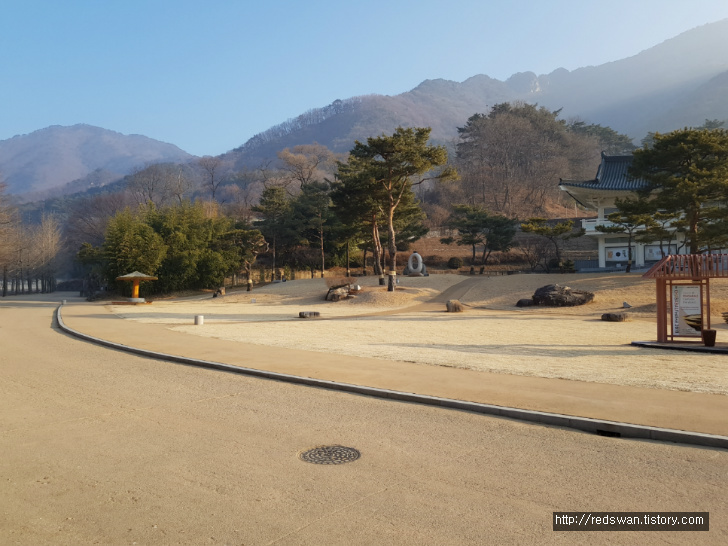 맑은 물과 계곡이 아름다운 문경 주흘산 산행. 문경새재. 작업 사진 2