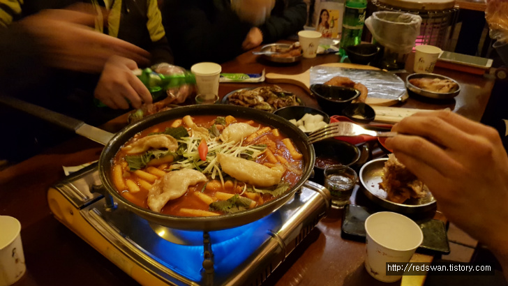 별점4/5점. 닭떡볶이가 맛있는 앞산옛날통닭 작업 사진 2