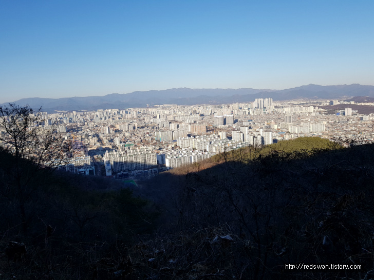앞산등산. 낙동강승전기념관,은적사,대덕쉼터,만수정. 작업 사진 8