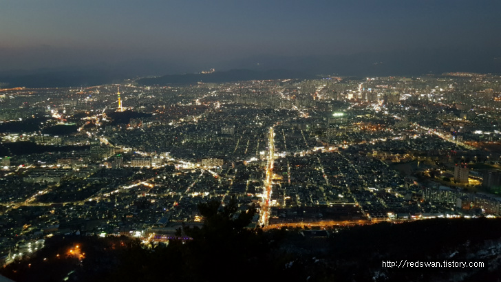 간만에 내린 눈을 밟으며 앞산 전망대 오르기. 작업 사진 10