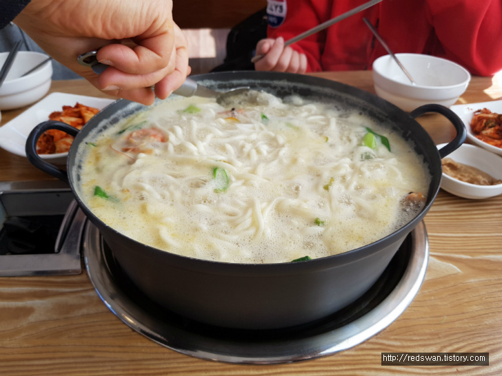별점 5/5점. 구미 청주칼국수. 국물이 시원한 해물칼국수 작업 사진 6