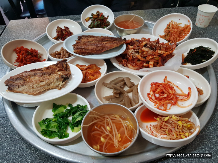별점4/5점. 대구 용산역 근처 푸짐한 밥집. 칠곡식당. 작업 사진 3