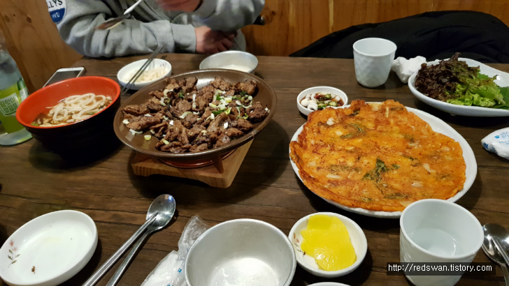 별점5/5점. 대구시내술집. 불고기와 김치전도 맛있는 신녹향생고기육회 작업 사진 2