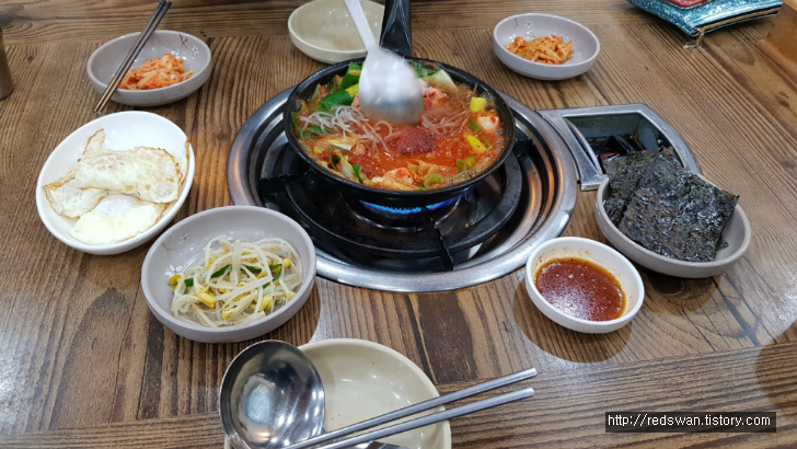 대구 시지 김치찜 맛집. 동인동김치찜찌개 시지 직영점. 작업 사진 7